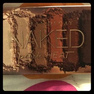 Urban Decay- Naked Petite Heat